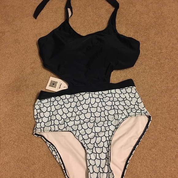 Cupshe one piece halter bathing suit fishscales - Picture 3 of 5